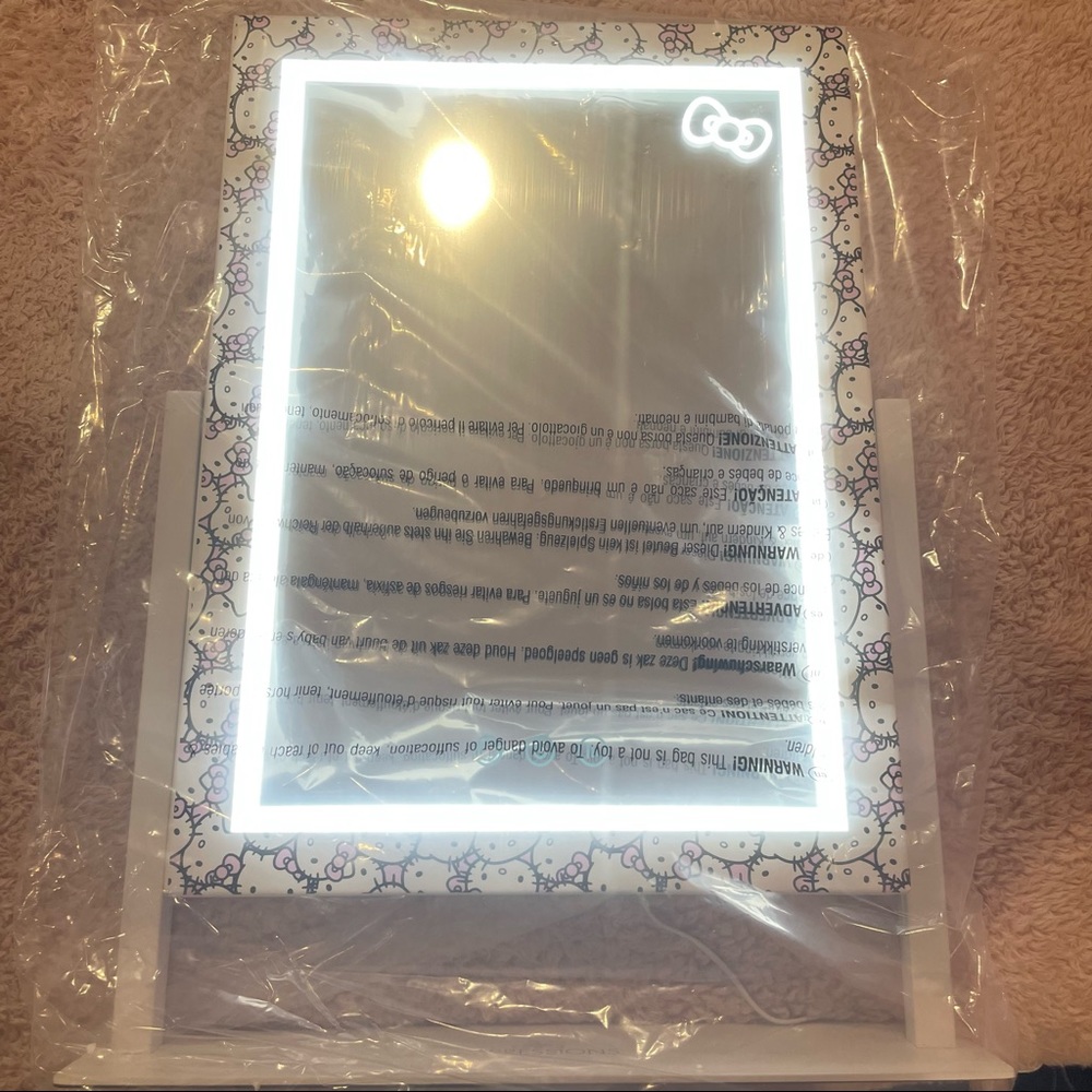 Impressions Hello Kitty Tri-Tone Makeup Mirror - Picture 8 of 8